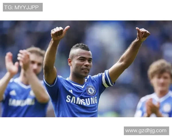 足球明星的辉煌旅程与成长故事全景回顾